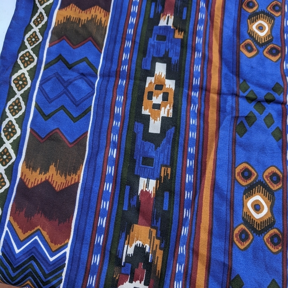 GOLDEN CAMEL 🐪 SILK SCARF! - Picture 11 of 16